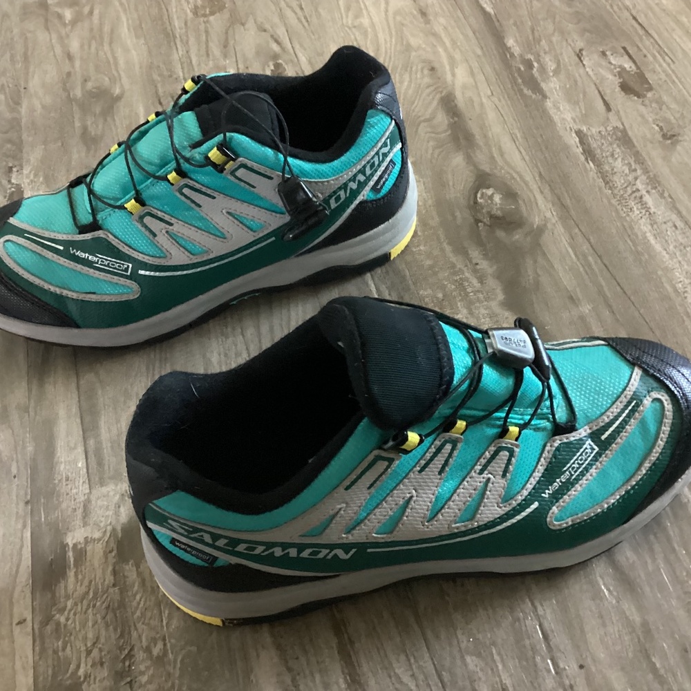 Salomon Teal and Black Athletic Shoes